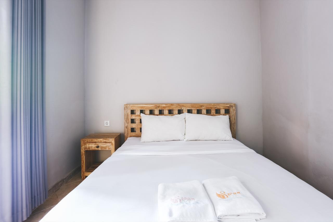 Отель Swan House Canggu Экстерьер фото