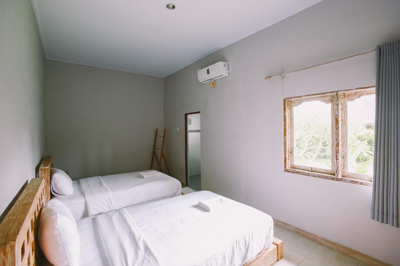 Отель Swan House Canggu Экстерьер фото