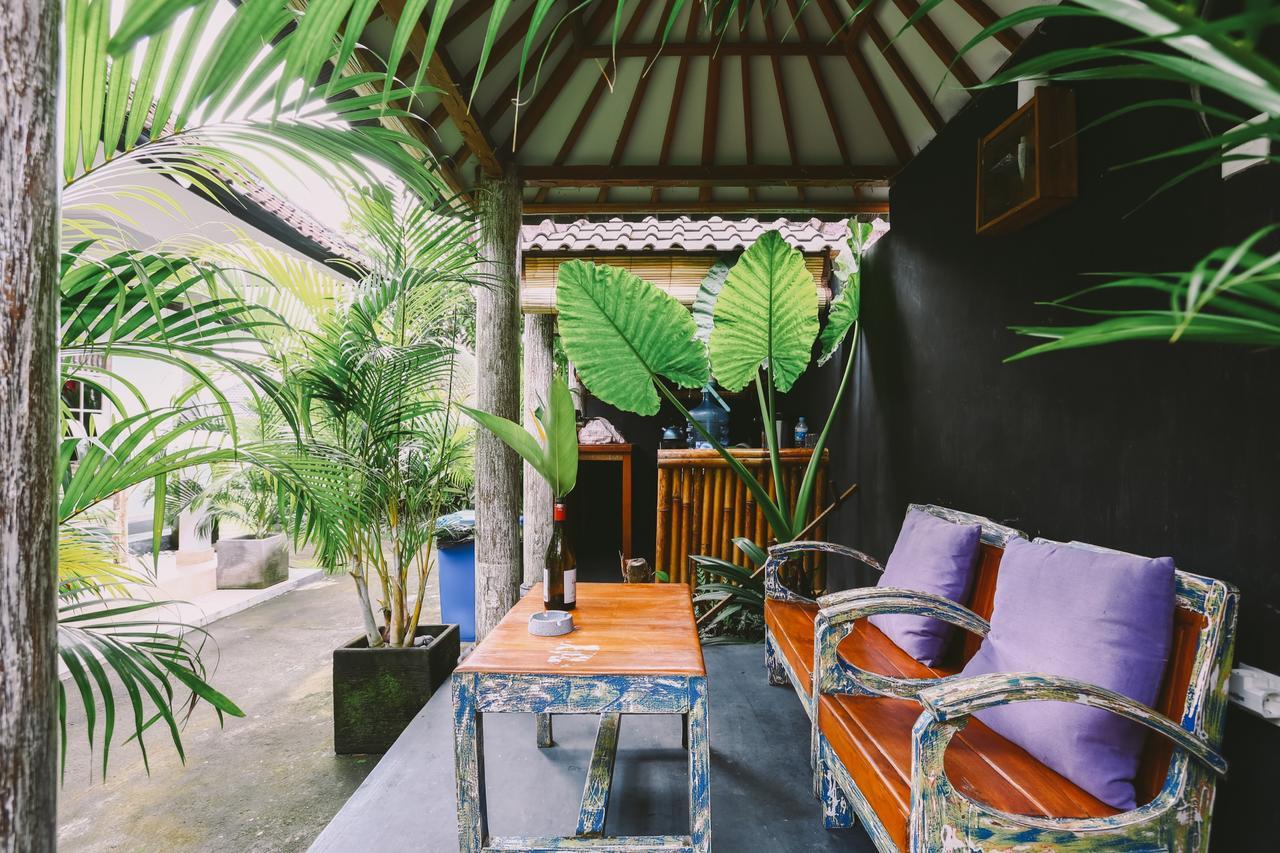 Отель Swan House Canggu Экстерьер фото