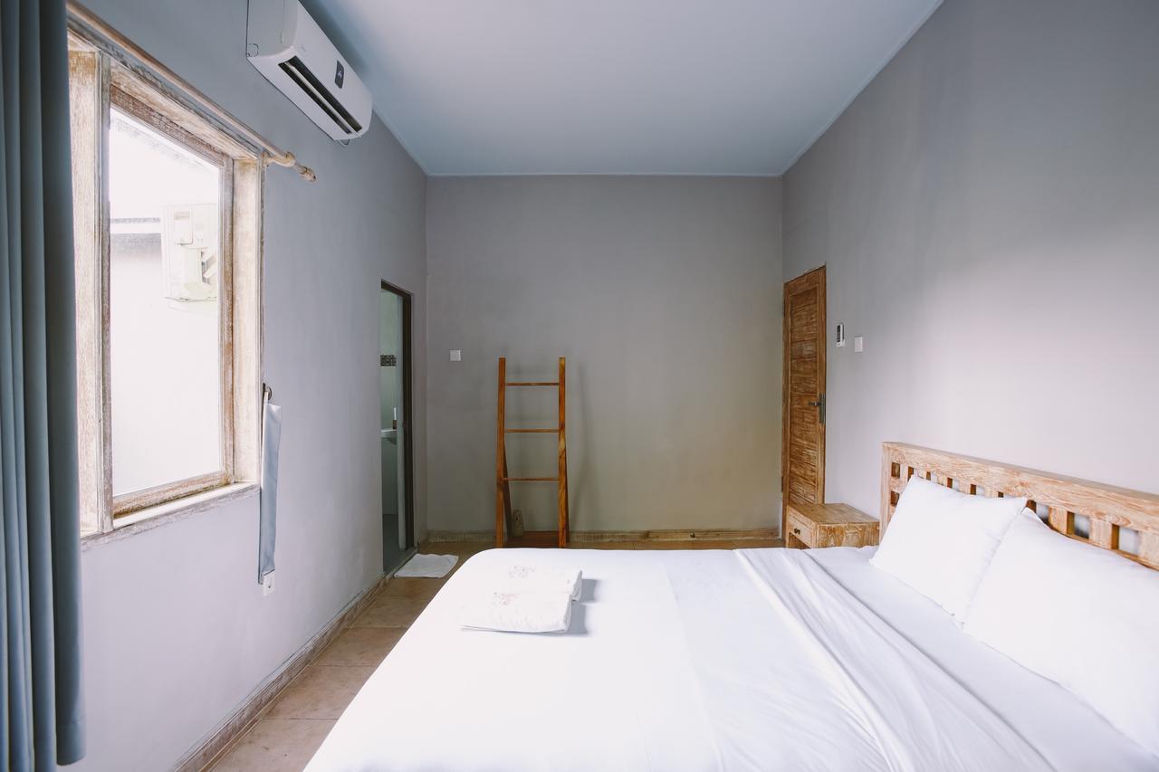Отель Swan House Canggu Экстерьер фото
