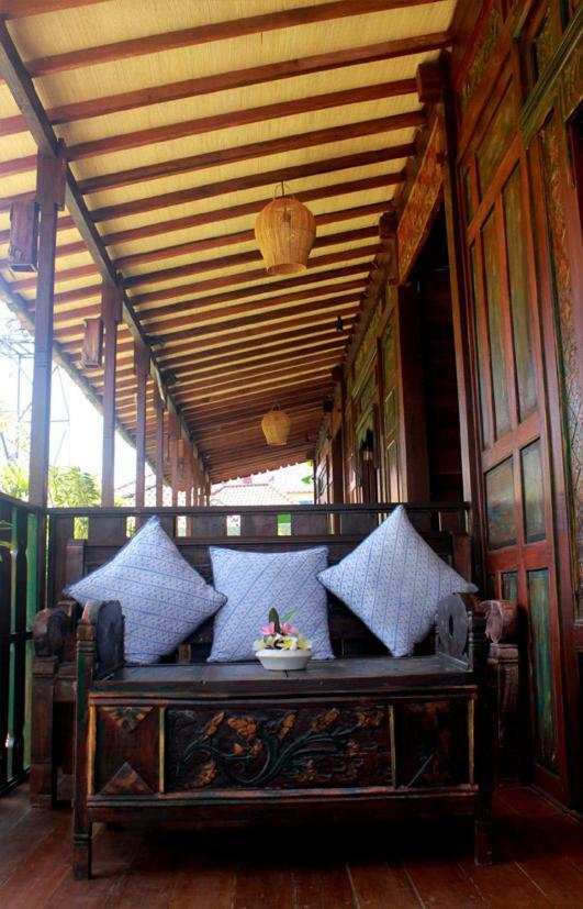 Отель Swan House Canggu Экстерьер фото