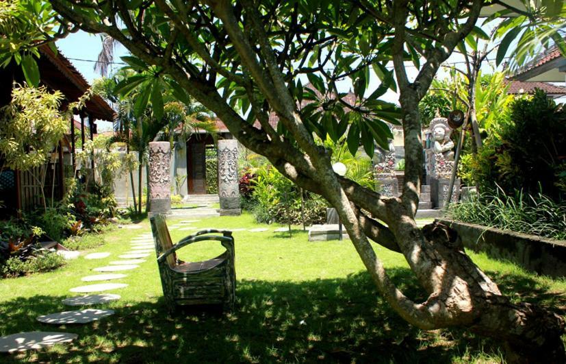 Отель Swan House Canggu Экстерьер фото
