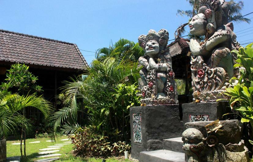 Отель Swan House Canggu Экстерьер фото