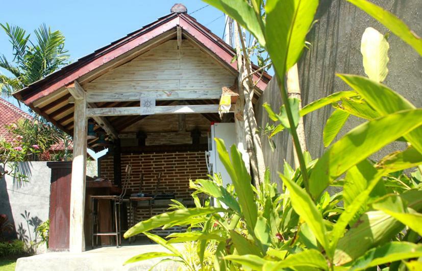 Отель Swan House Canggu Экстерьер фото